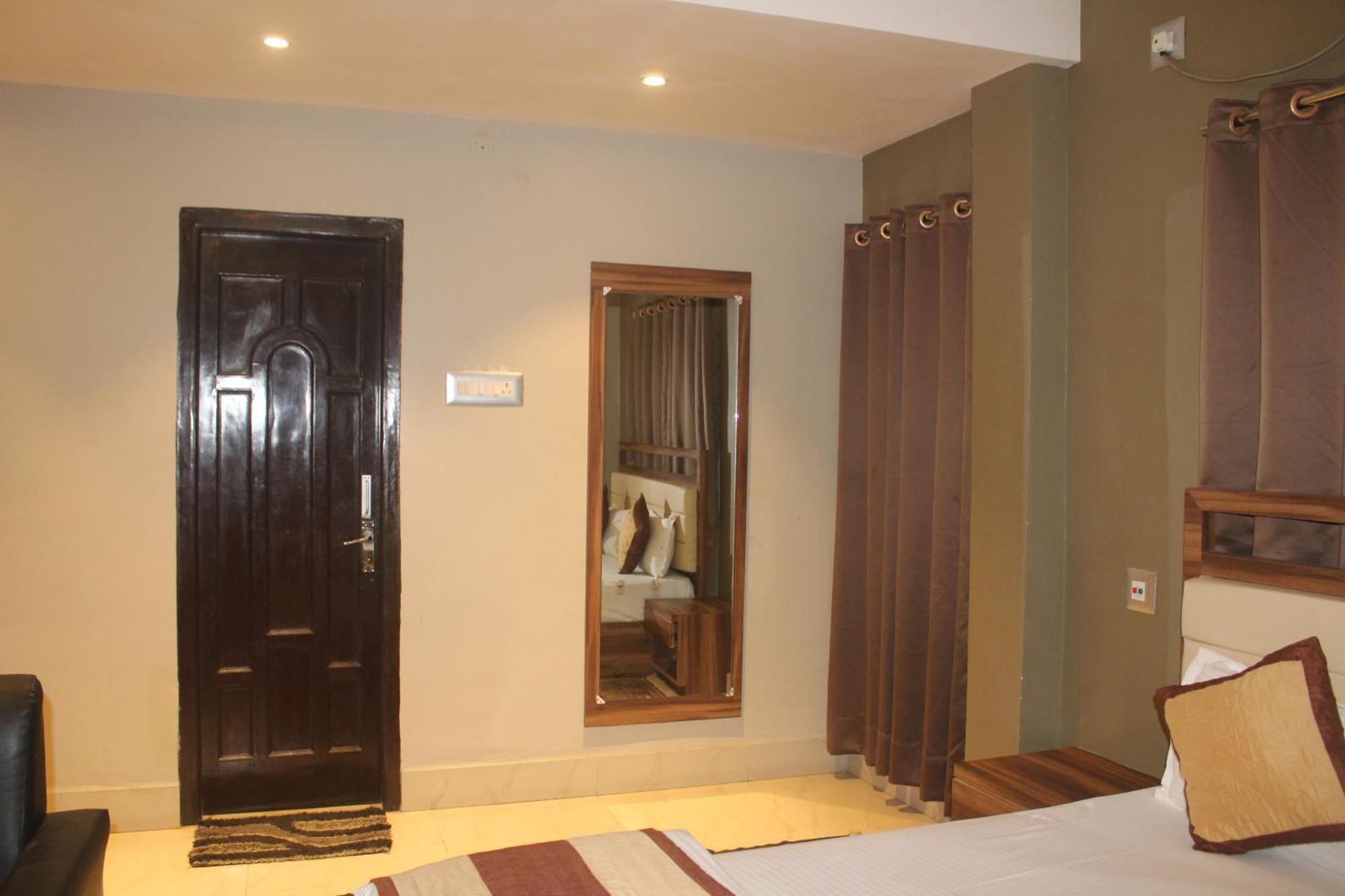 Mukutmanipur Hotel Oishi Plaza מראה חיצוני תמונה