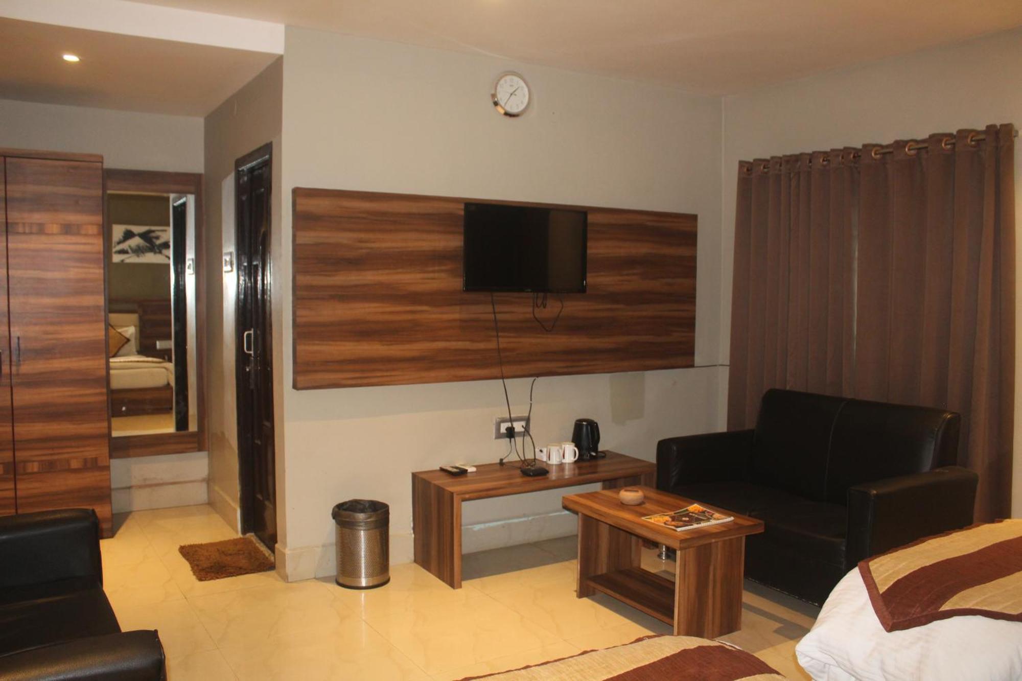 Mukutmanipur Hotel Oishi Plaza מראה חיצוני תמונה